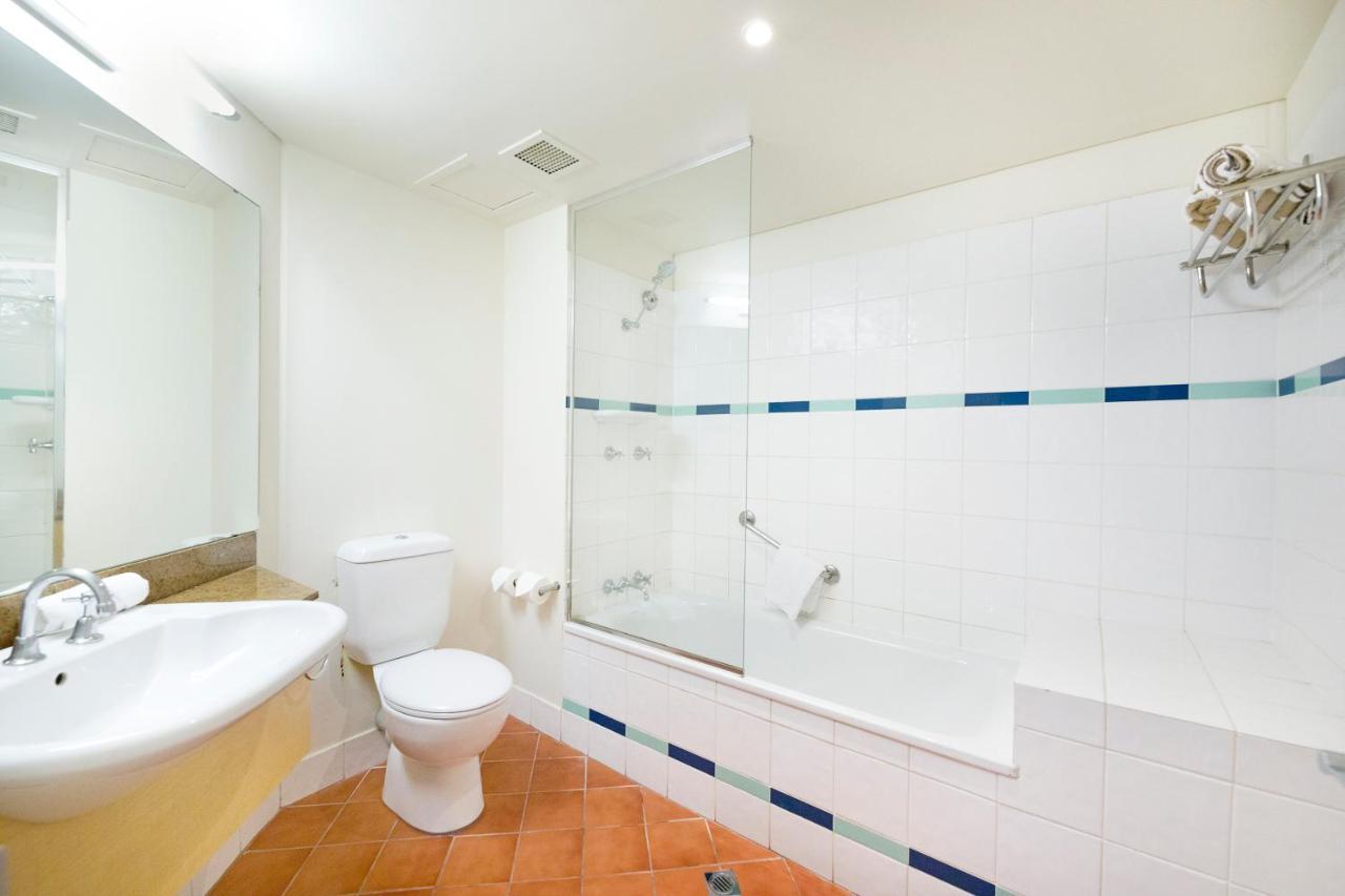 'top Horizons' Style With Pool & Ocean Views Apartment Darwin